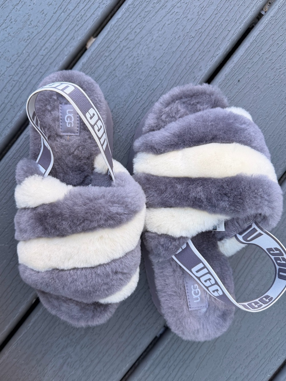 UGG Disco Stripe Slides - Picture 3 of 6